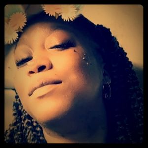 Meet your Posher, Alia